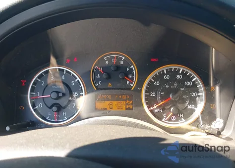 2015 Nissan Armada Platinum/Sl/Sv z USA, uszkodzony, nr VIN 5N1AA0NC5FN611461